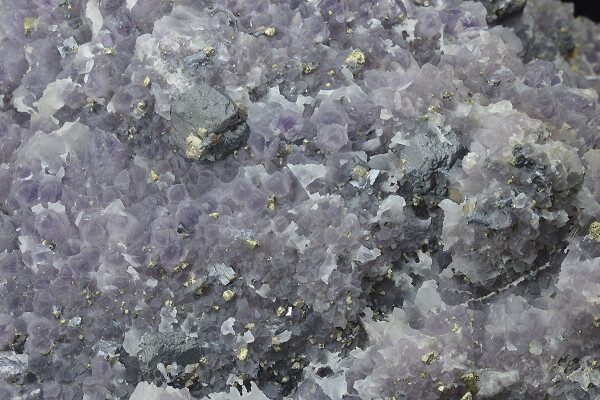 Quartz var.Amethyst, Chalcopyrite, Sphalerite, Galena