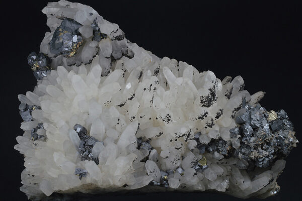 Quartz, gem Sphalerite var.Cleiopohane, Galena, Chalcopyrite, Siderite