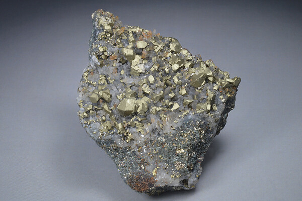 Chalcopyrite, Quartz