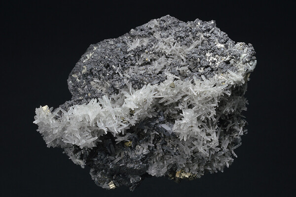 Quartz, Sphalerite, skeletal Galena, Pyrite, Chalcopyrite