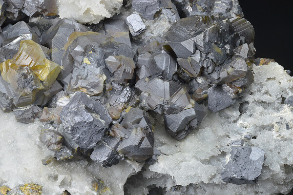 Cleiophane, Galena on Quartz