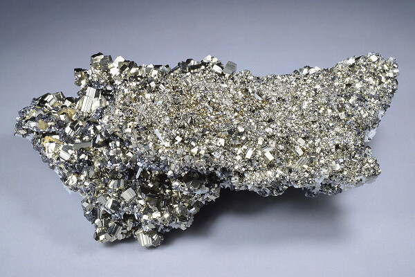 Pyrite, Chalcopyrite, Quartz, Sphalerite - floater