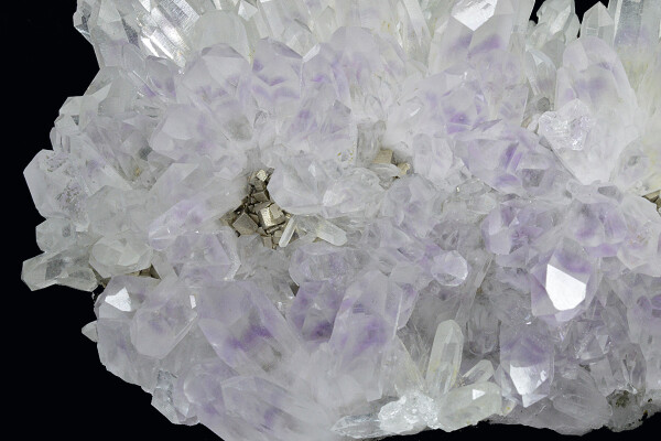 Quartz var.Amethyst, Pyrite