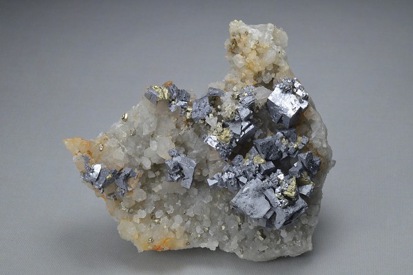 skeletal Galena, Quartz, Chalcopyrite, Pyrite