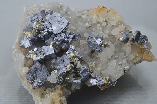 skeletal Galena, Quartz, Chalcopyrite, Pyrite