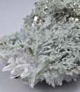 Pyrite, Quartz, Chlorite - floater