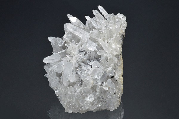 two generations Quartz, Pyrite