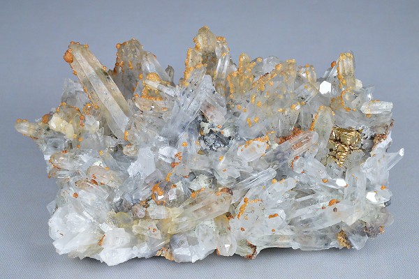 Quartz, Siderite, Pyrite, Calcite