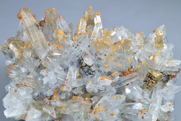 Quartz, Siderite, Pyrite, Calcite