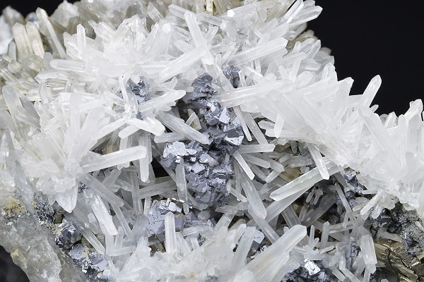 Quartz, Galena, Calcite, Pyrite, Siderite