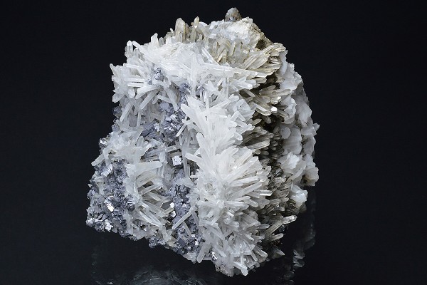 Quartz, Galena, Calcite, Pyrite, Siderite