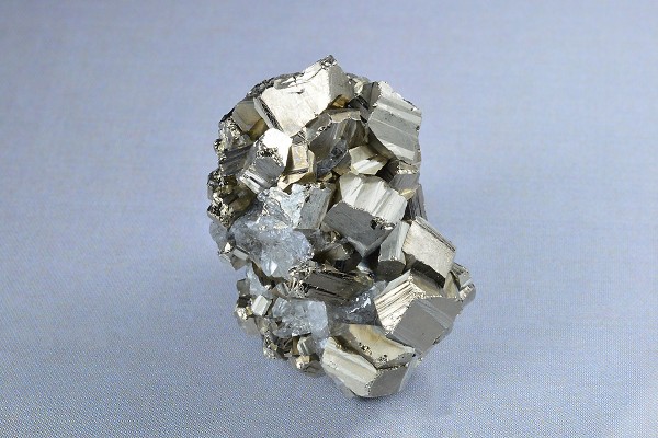 Pyrite, Quartz