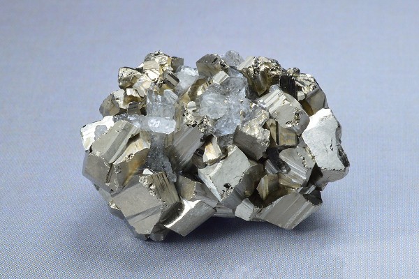 Pyrite, Quartz