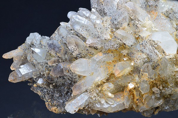 Quartz, Limonite, Chlorite