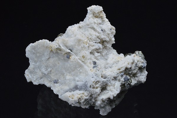 Cleiophane on Quartz, Galena