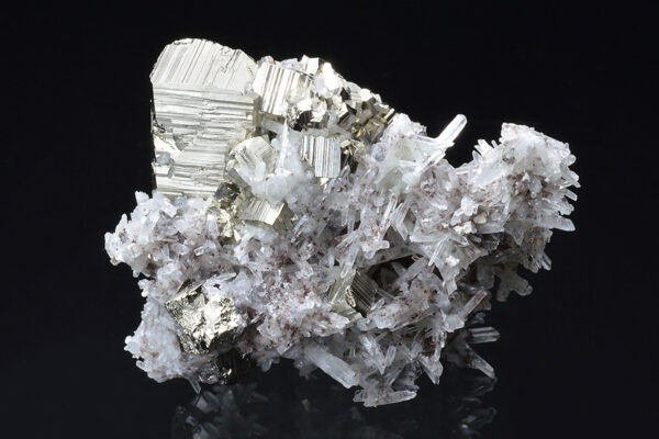 Quartz, Pyrite, Chlorite