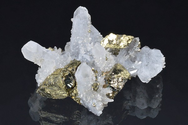Chalcopyrite, Quartz, Pyrite
