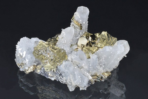 Chalcopyrite, Quartz, Pyrite