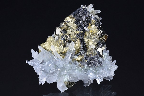 Quartz, Pyrite, Sphalerite, Chalcopyrite