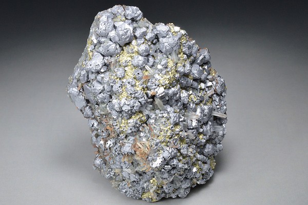 Galena and Quartz on Chalcopyrite
