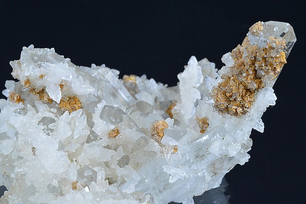 Quartz with two generations Calcite